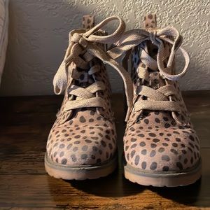 Cat and Jack toddler girl boots